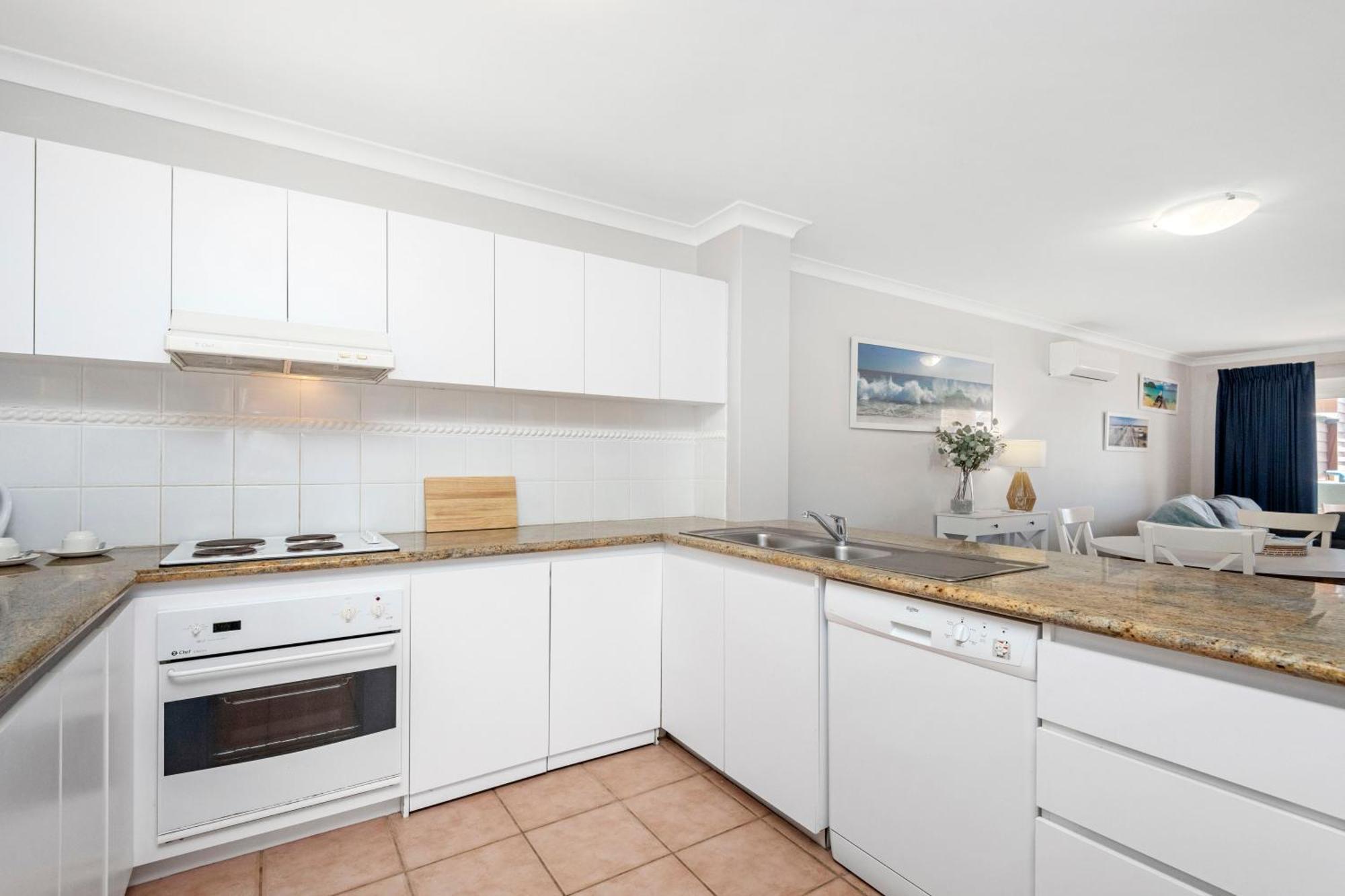 Nautica Residences Hillarys Perth Exteriör bild