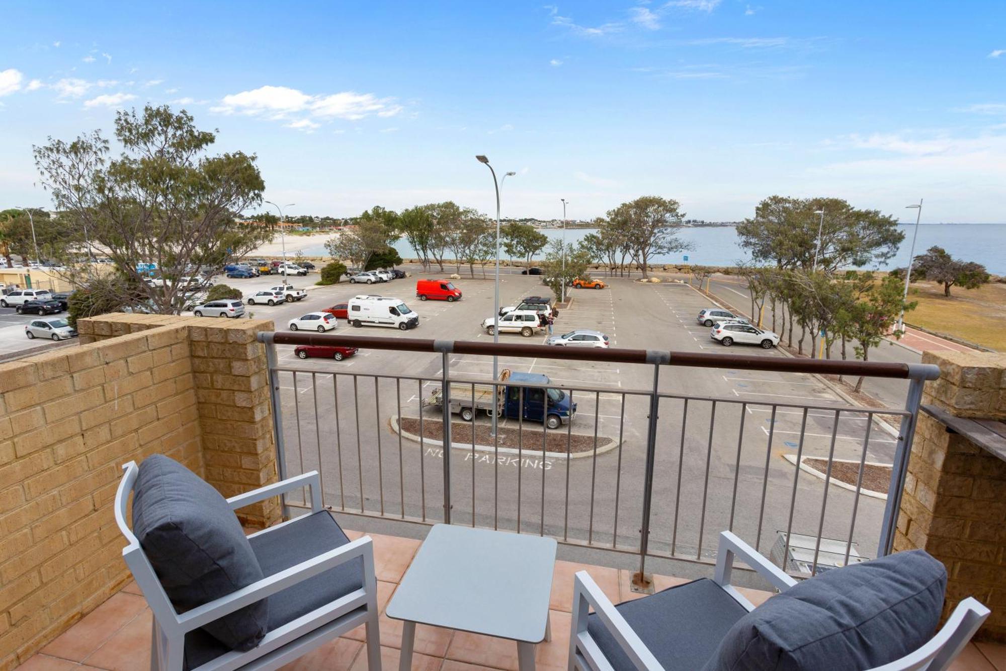 Nautica Residences Hillarys Perth Exteriör bild